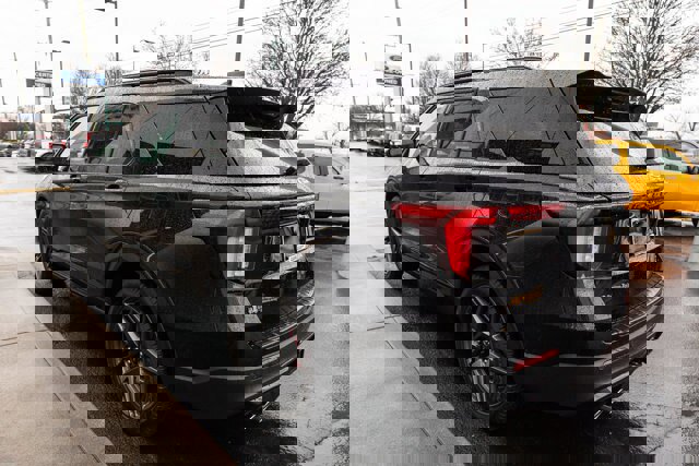 Certified 2025 Ford Explorer ST image 2