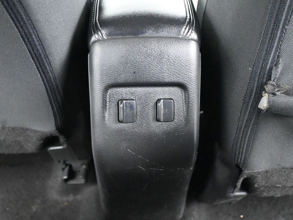 Used 2021 Nissan Kicks SV image 48