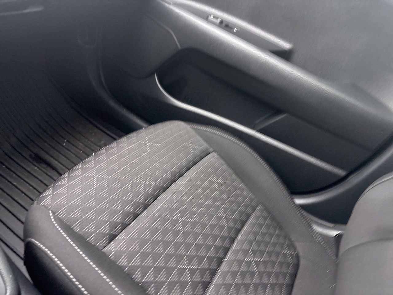 Used 2023 Kia Rio S image 11