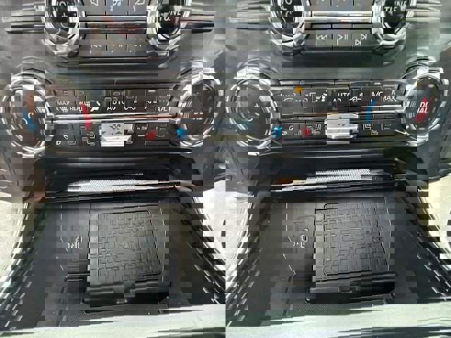 Certified 2024 Ford F150 Platinum w/ Equipment Group 703A Plus image 17