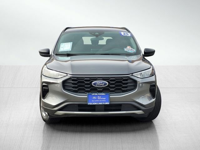 Certified 2025 Ford Escape ST-Line image 5