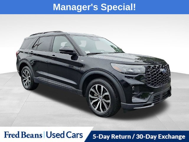 Certified 2025 Ford Explorer ST-Line AWD/4WD image 1