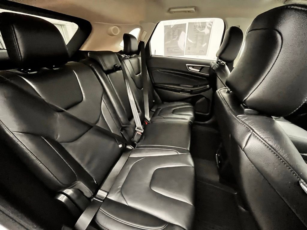 Certified 2022 Ford Edge Titanium image 32