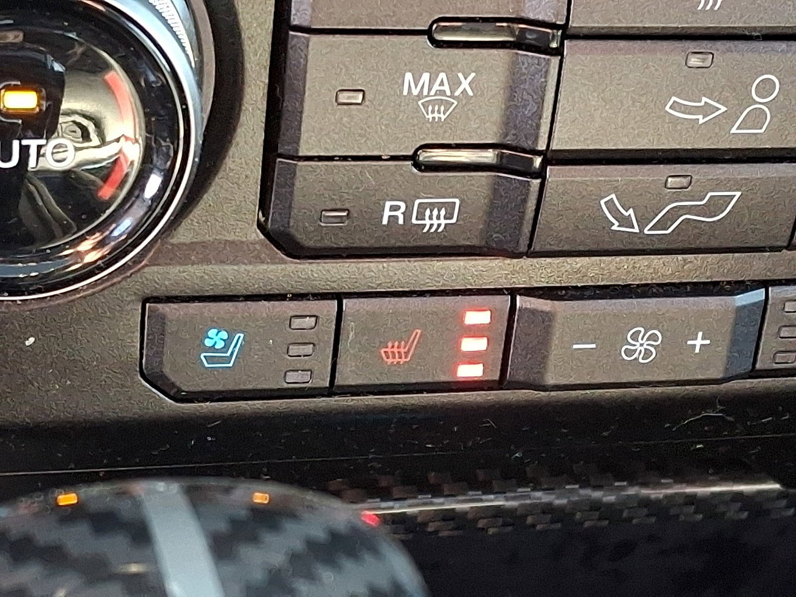 Certified 2019 Ford F150 Raptor w/ Equipment Group 802A Luxury image 23