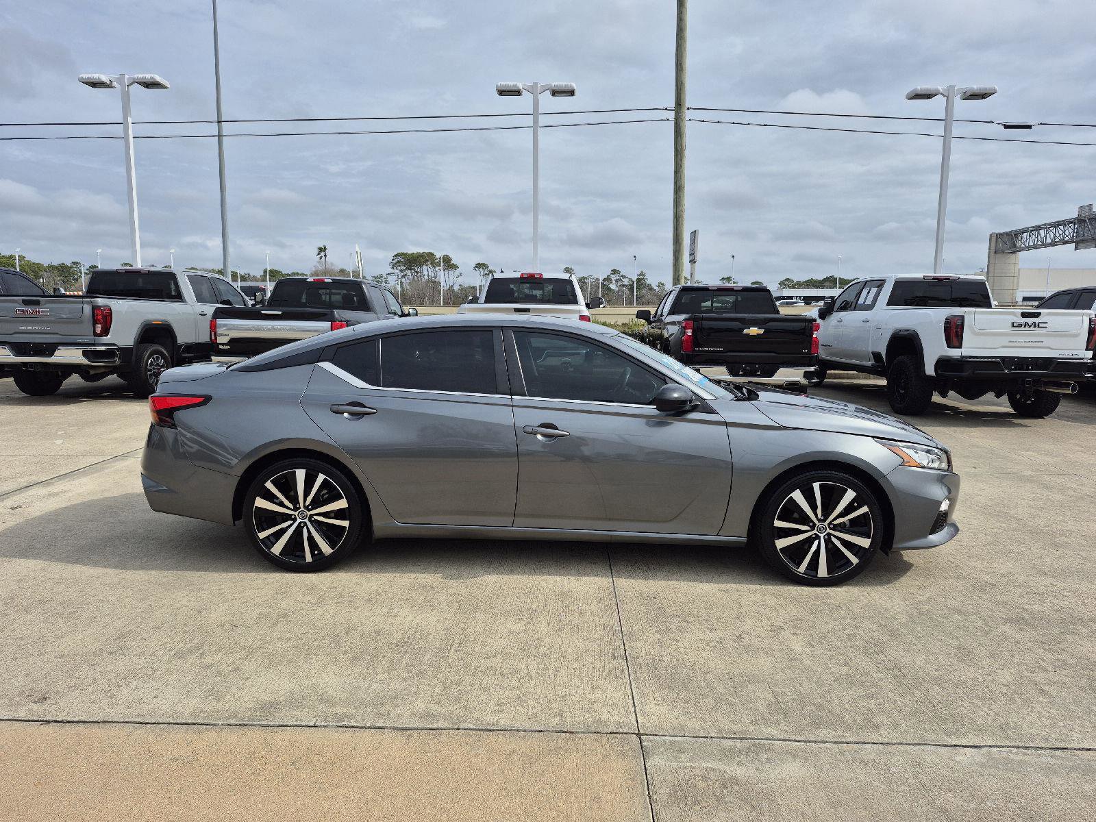 Used 2022 Nissan Altima 2.5 SR image 5