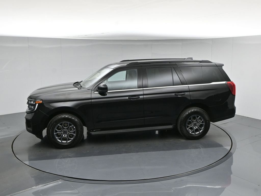 Certified 2025 Ford Expedition Active AWD/4WD image 48