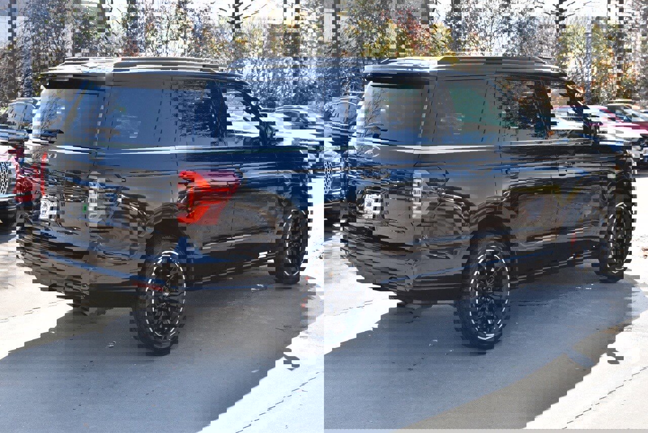 Certified 2023 Ford Expedition Limited image 9