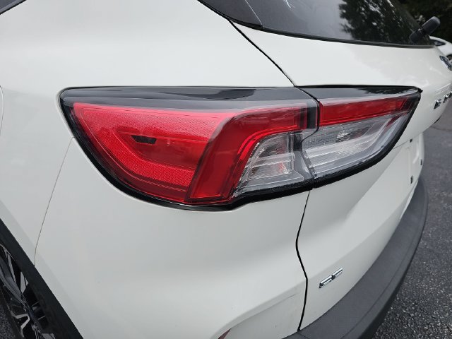 Certified 2022 Ford Escape SE w/ SE Sport Appearance Package FWD image 37