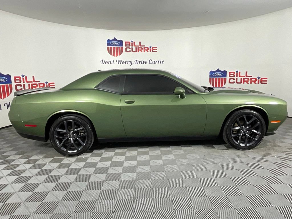 Used 2022 Dodge Challenger SXT w/ Blacktop Package RWD image 2