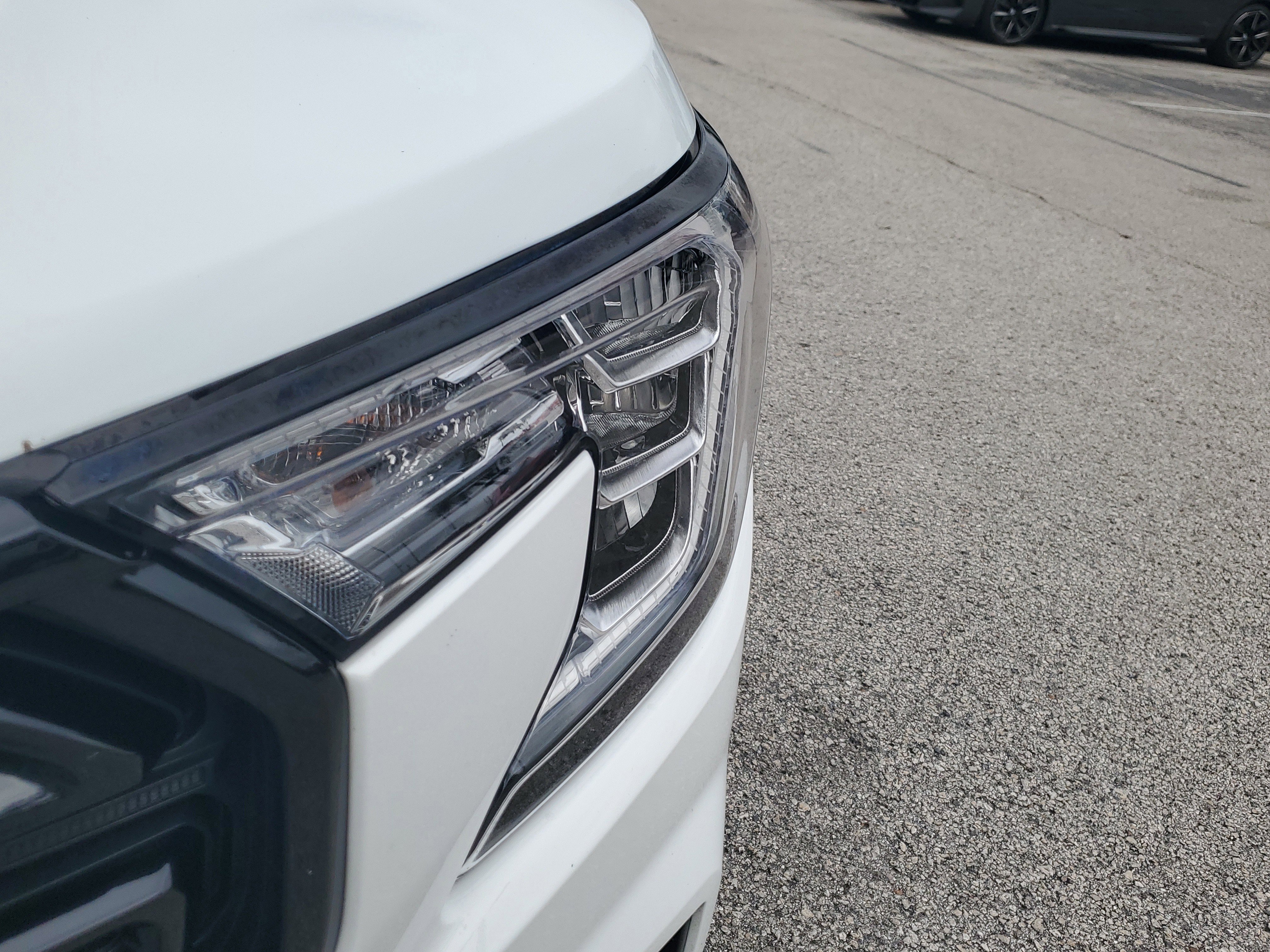 Used 2023 GMC Terrain SLT w/ Tech Package image 6