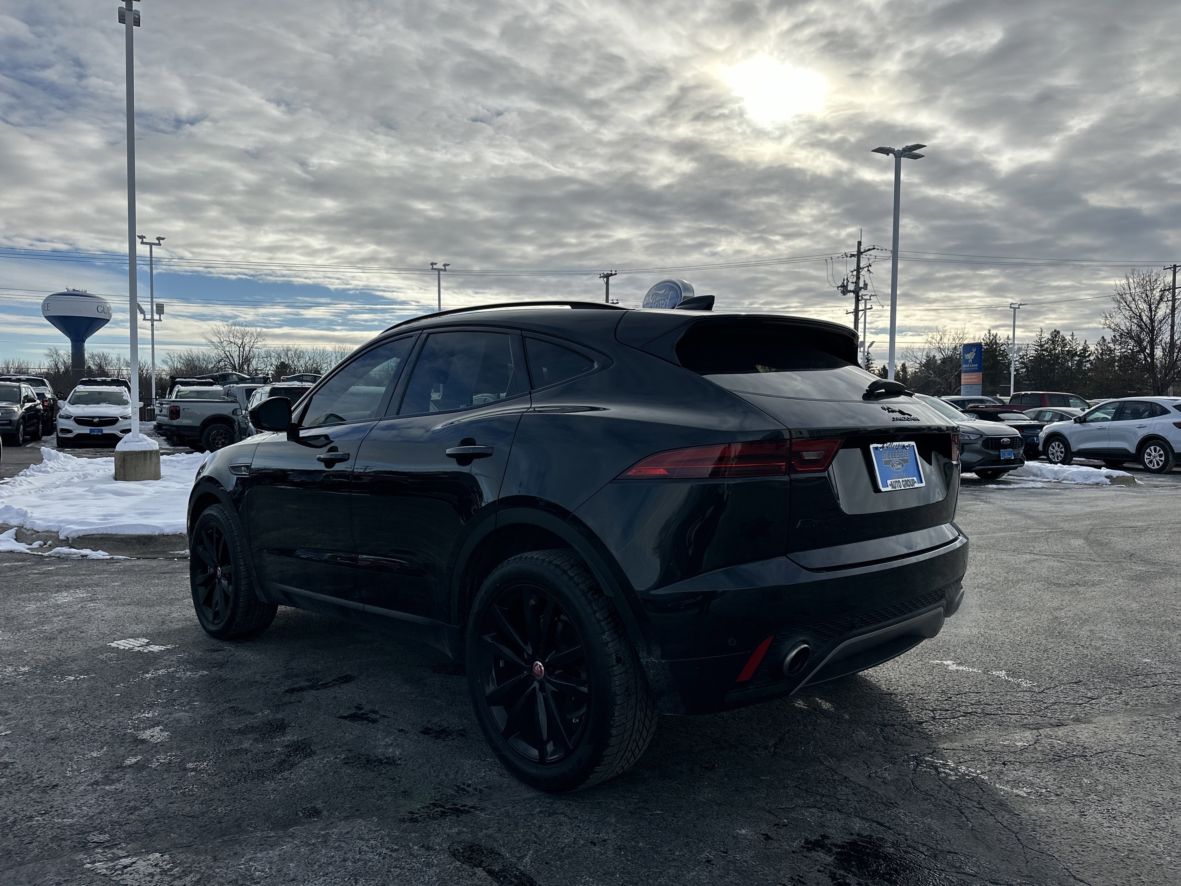 Used 2022 Jaguar E-PACE SE image 5