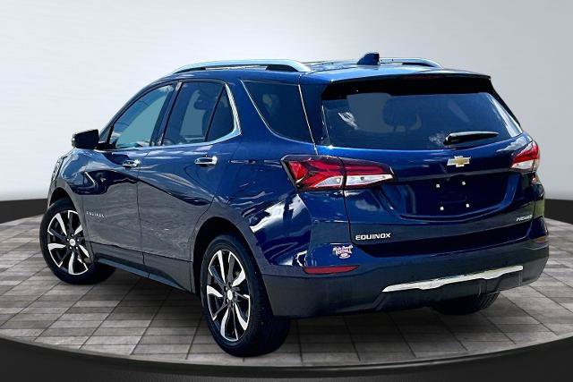 Used 2022 Chevrolet Equinox Premier FWD image 2