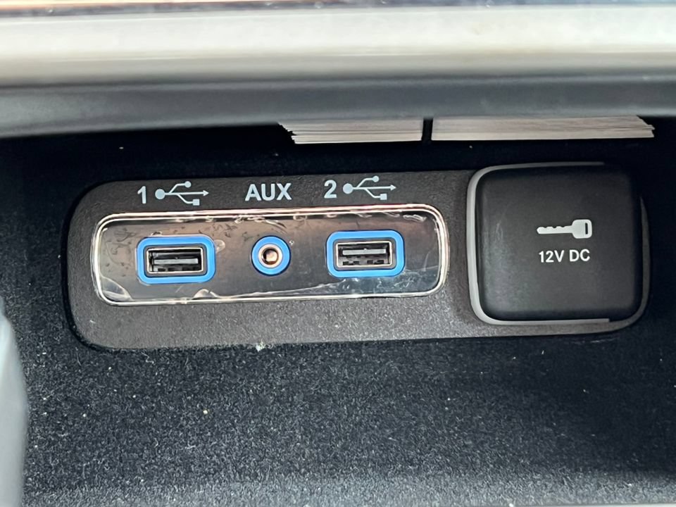 Used 2022 Jeep Grand Cherokee Laredo X AWD/4WD image 25