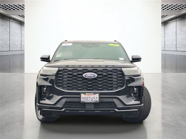 Certified 2025 Ford Explorer ST-Line AWD/4WD image 4