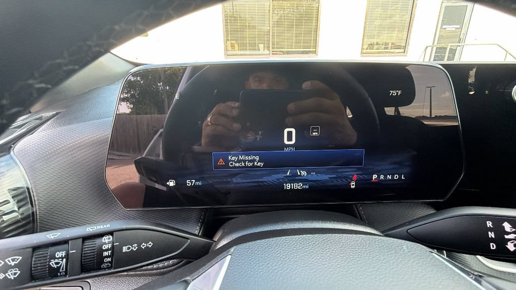 Used 2026 Chevrolet Equinox LT FWD image 17