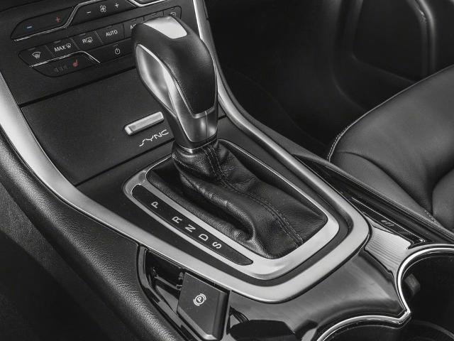 Certified 2018 Ford Edge Titanium w/ Equipment Group 301A AWD/4WD image 8