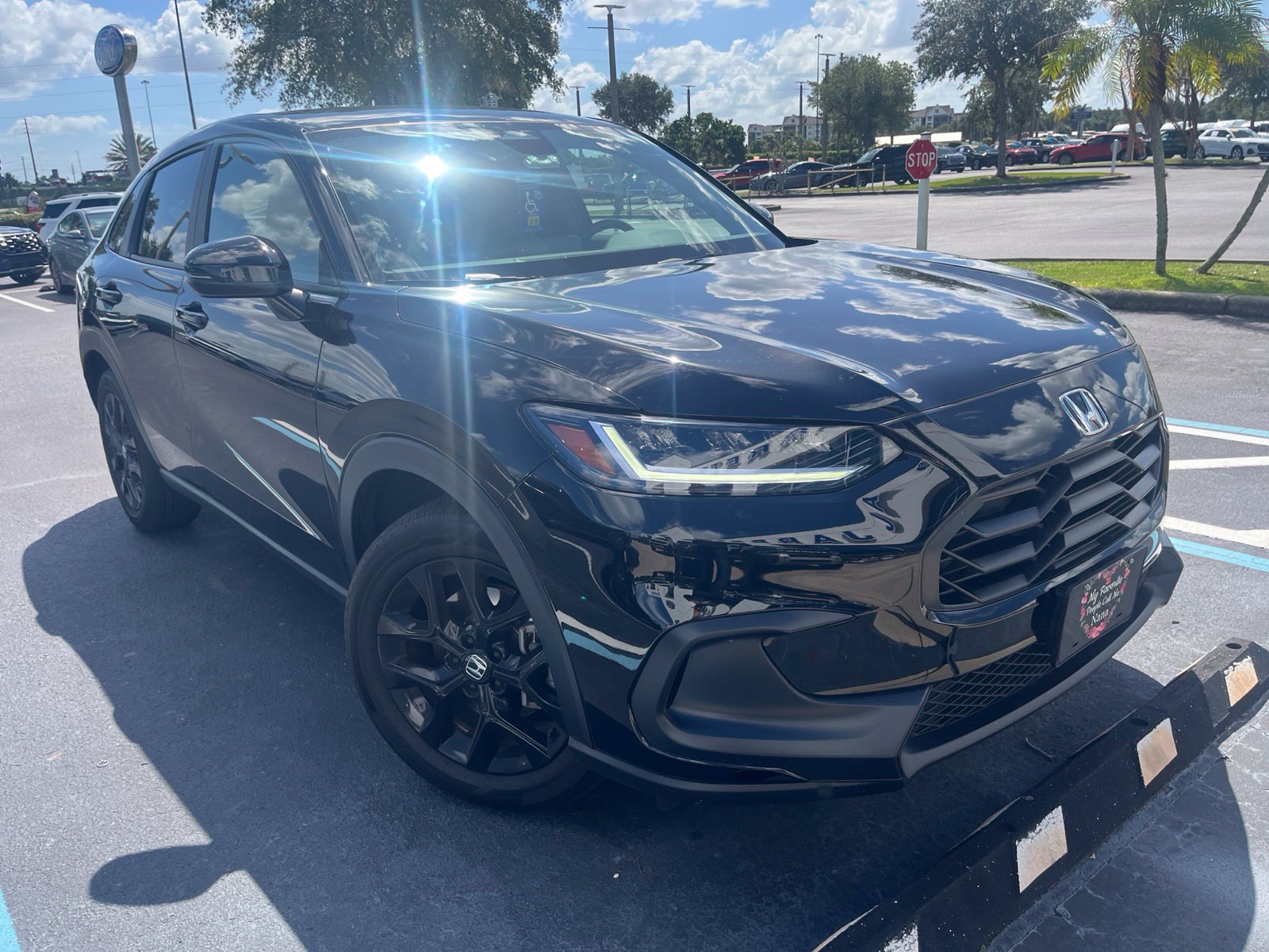 Used 2025 Honda HR-V Sport image 1