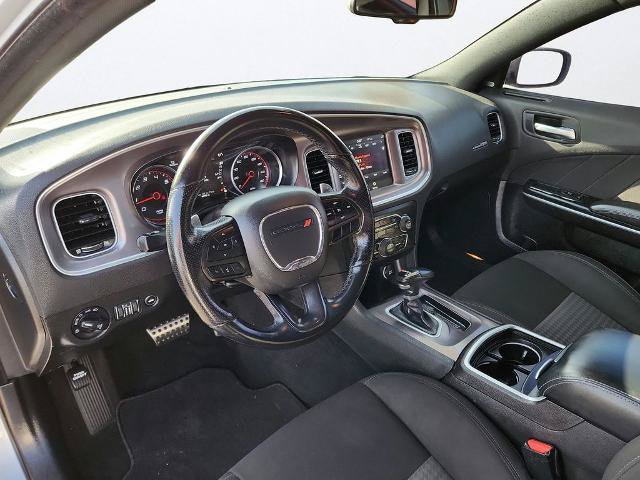 Used 2022 Dodge Charger R/T RWD image 9