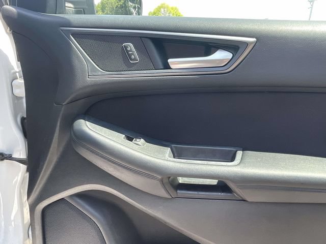 Certified 2018 Ford Edge SE w/ Cargo Accessory Package FWD image 25