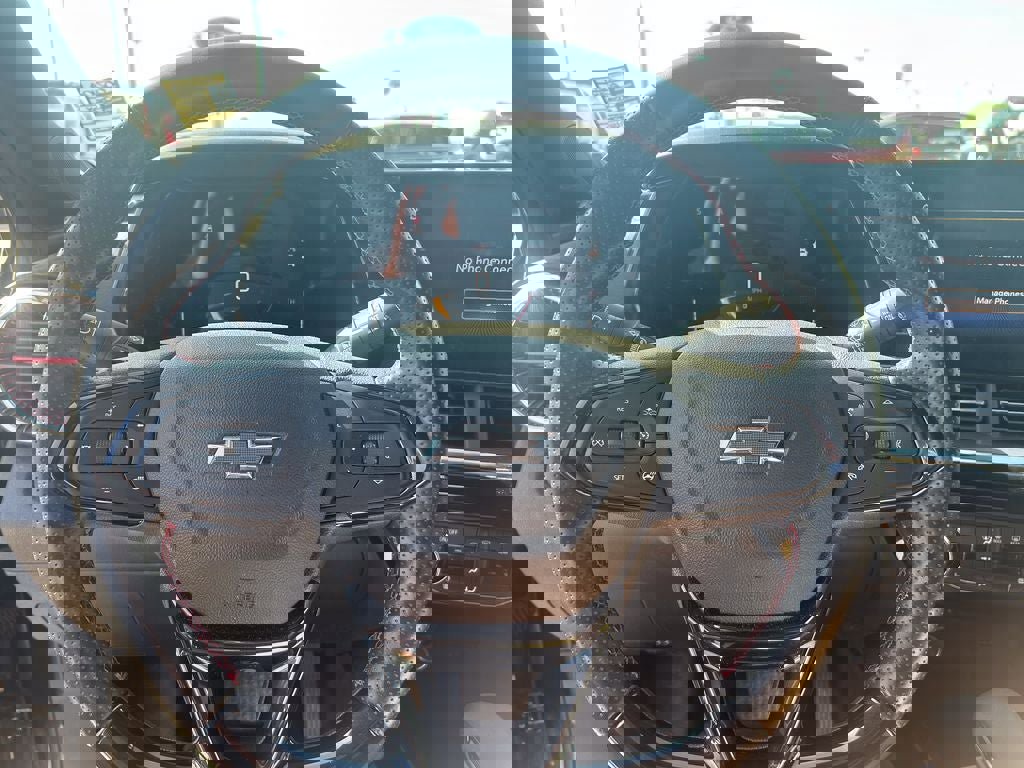 Used 2024 Chevrolet Trax RS w/ Driver Confidence Package FWD image 23