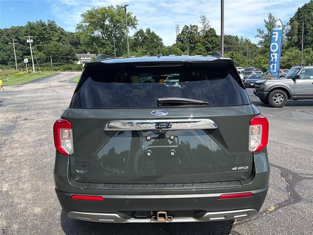 Certified 2022 Ford Explorer XLT w/ Equipment Group 202A AWD/4WD image 6