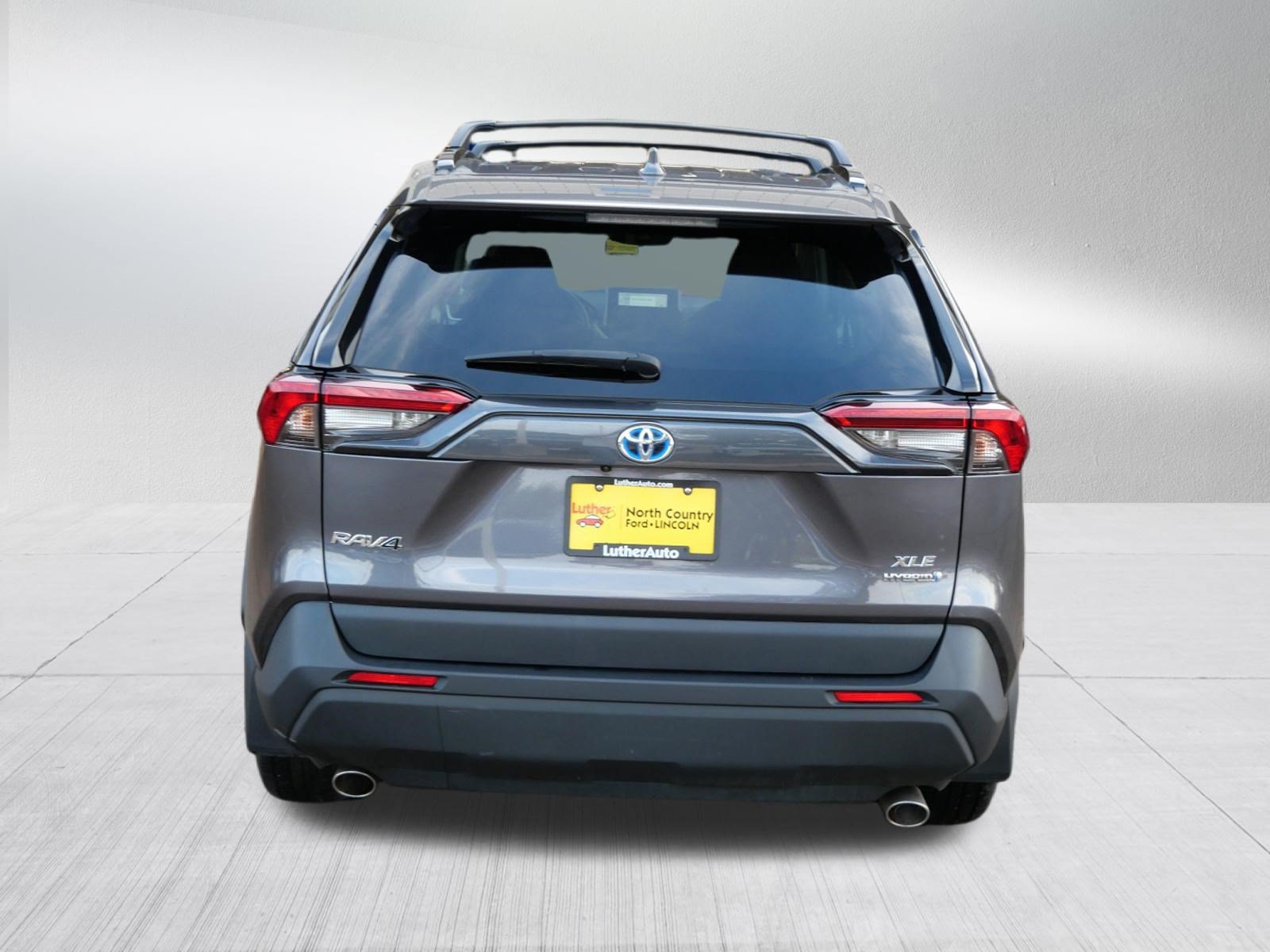 Used 2024 Toyota RAV4 XLE w/ Convenience Package AWD/4WD image 6