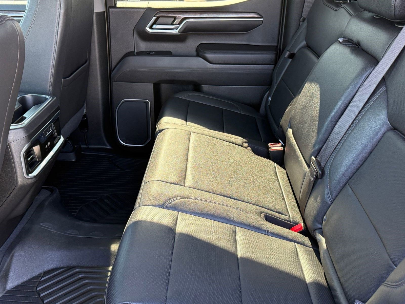 Used 2022 Chevrolet Silverado 1500 LTZ image 28