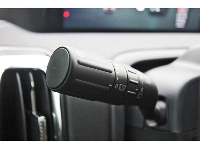 Certified 2025 Ford Expedition Max Platinum w/ Platinum Ultimate Package image 17