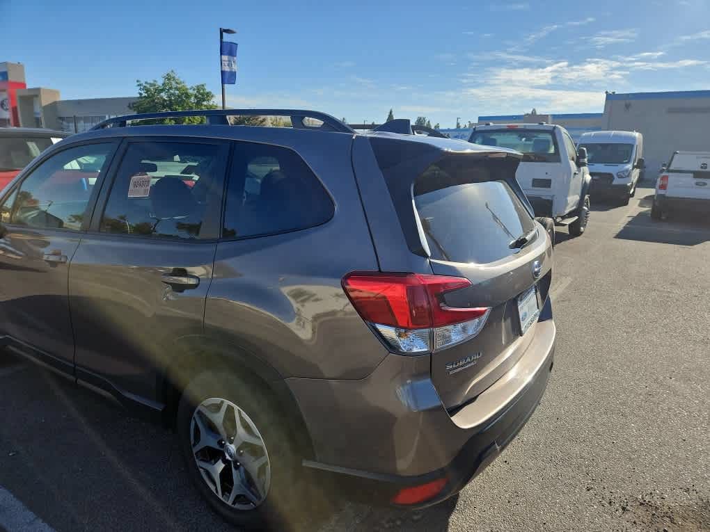 Used 2024 Subaru Forester Premium AWD/4WD image 5