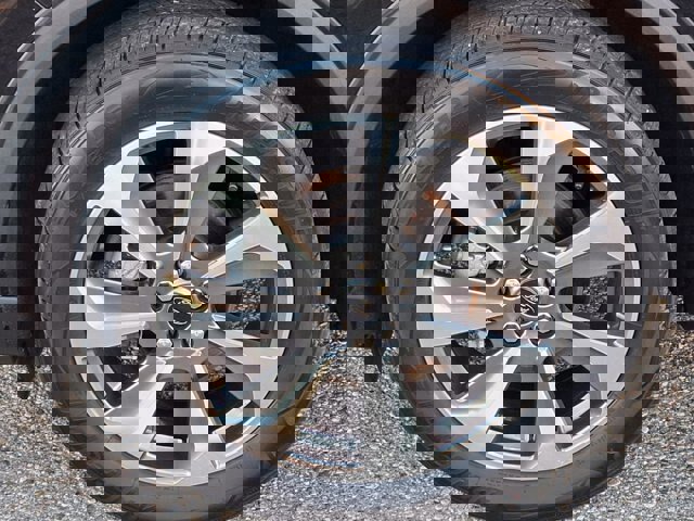 Certified 2024 Ford Escape Platinum image 30