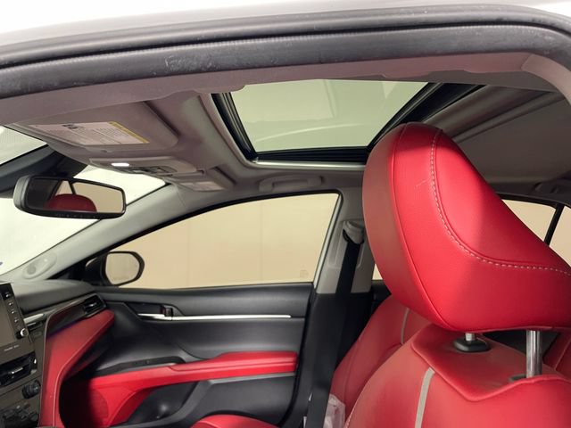 Used 2022 Toyota Camry XSE w/ Navigation Upgrade Package FWD image 11