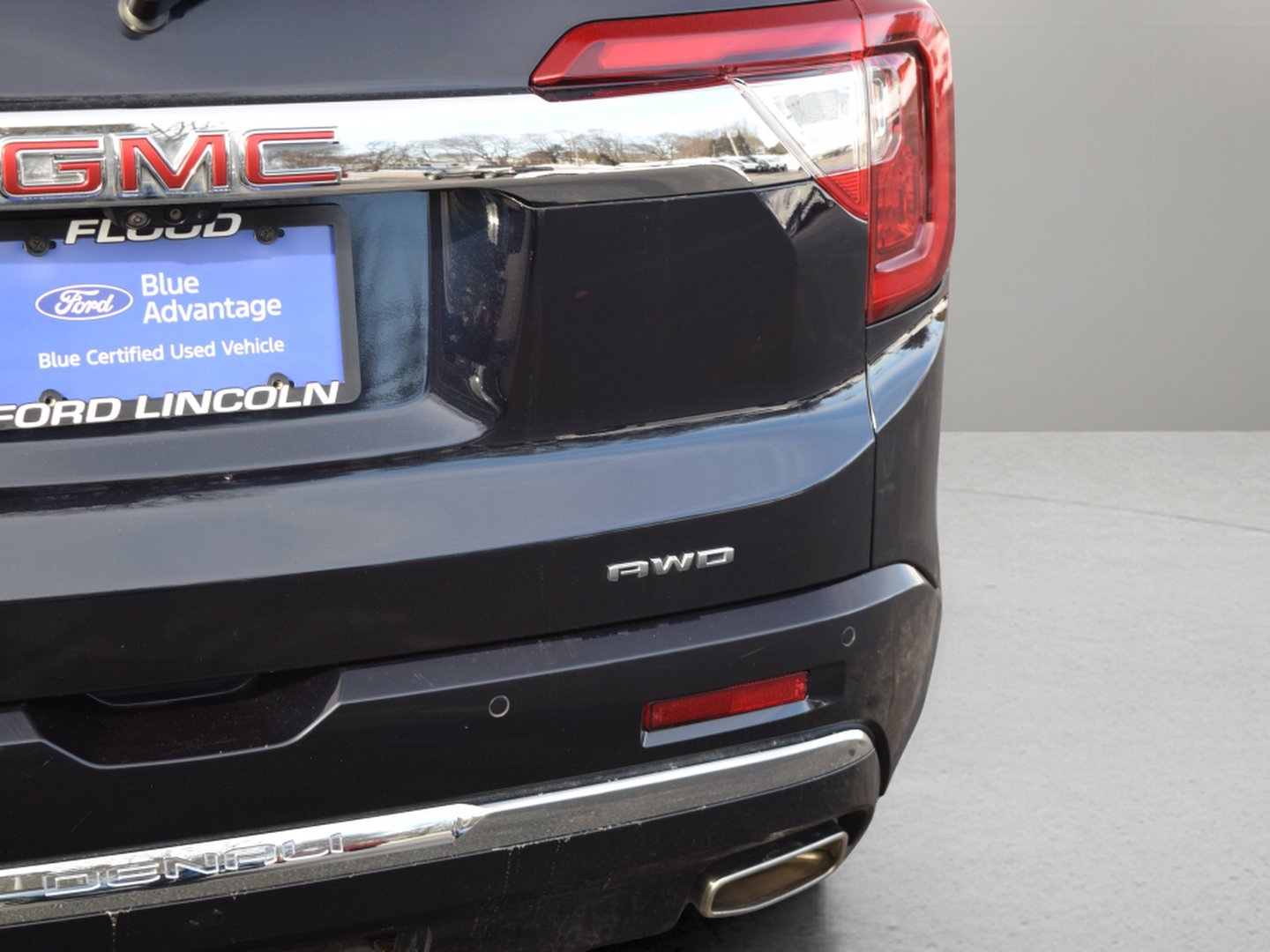 Used 2021 GMC Acadia Denali w/ Denali Ultimate Package image 6