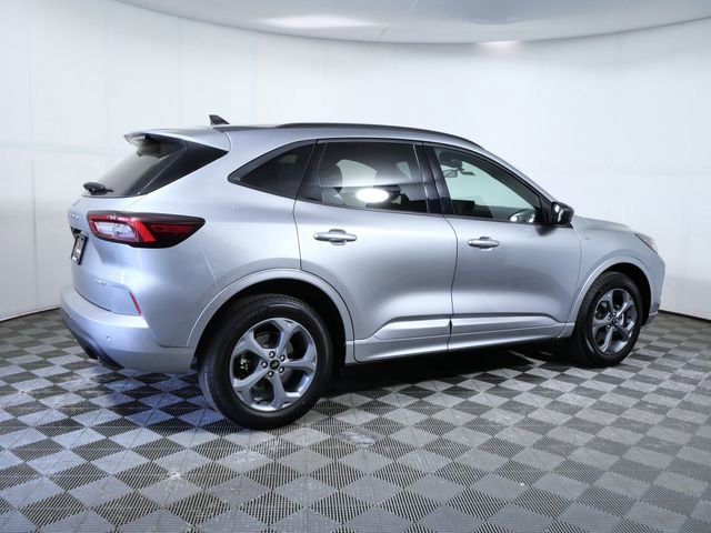 Certified 2023 Ford Escape ST-Line w/ Tech Pack #1 AWD/4WD image 8