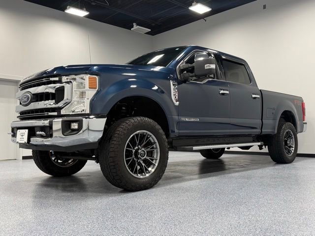 Certified 2020 Ford F250 XLT w/ XLT Premium Package AWD/4WD image 5