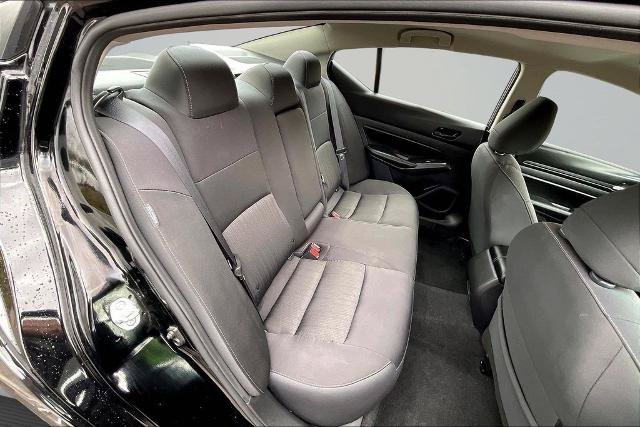 Used 2025 Nissan Altima 2.5 SV FWD image 27