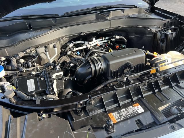 Certified 2024 Ford Explorer XLT AWD/4WD image 11