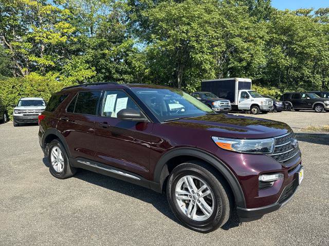 Certified 2023 Ford Explorer XLT w/ Equipment Group 202A image 5
