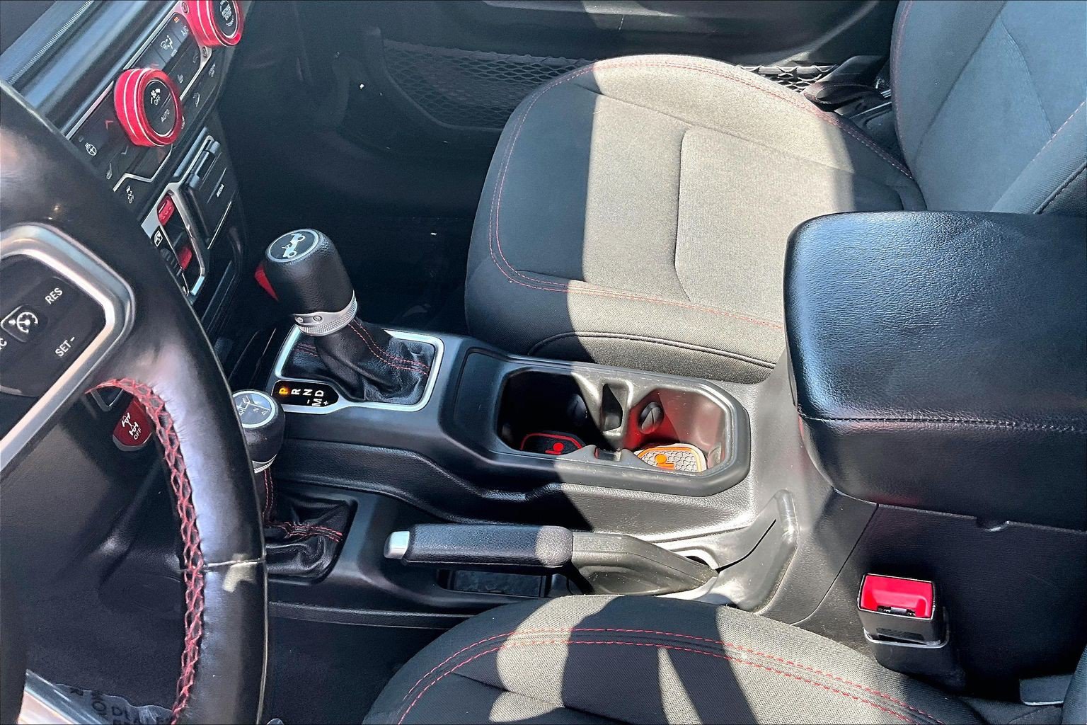 Used 2020 Jeep Wrangler Unlimited Rubicon AWD/4WD image 15