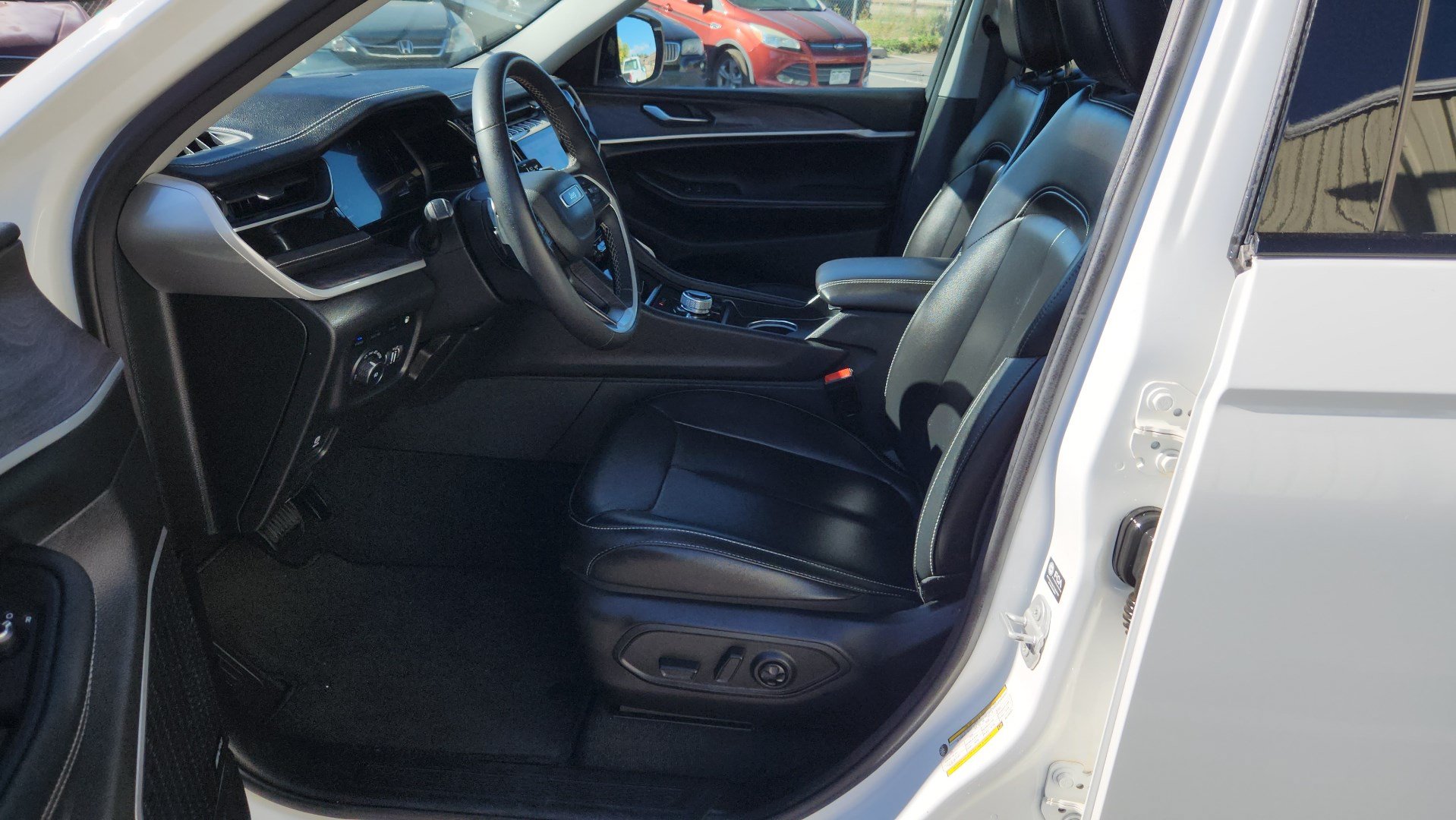 Used 2024 Jeep Grand Cherokee Limited 4xe AWD/4WD image 18