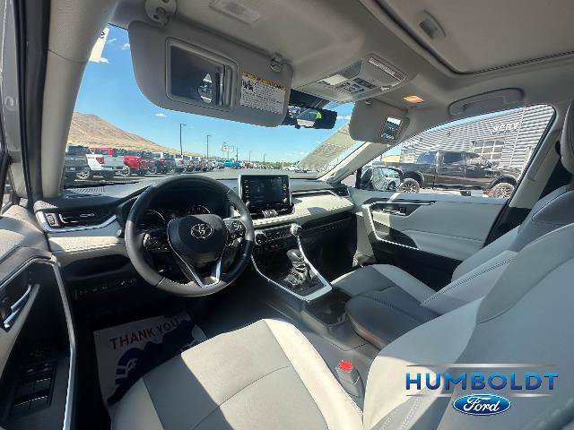 Used 2021 Toyota RAV4 XLE Premium AWD/4WD image 16