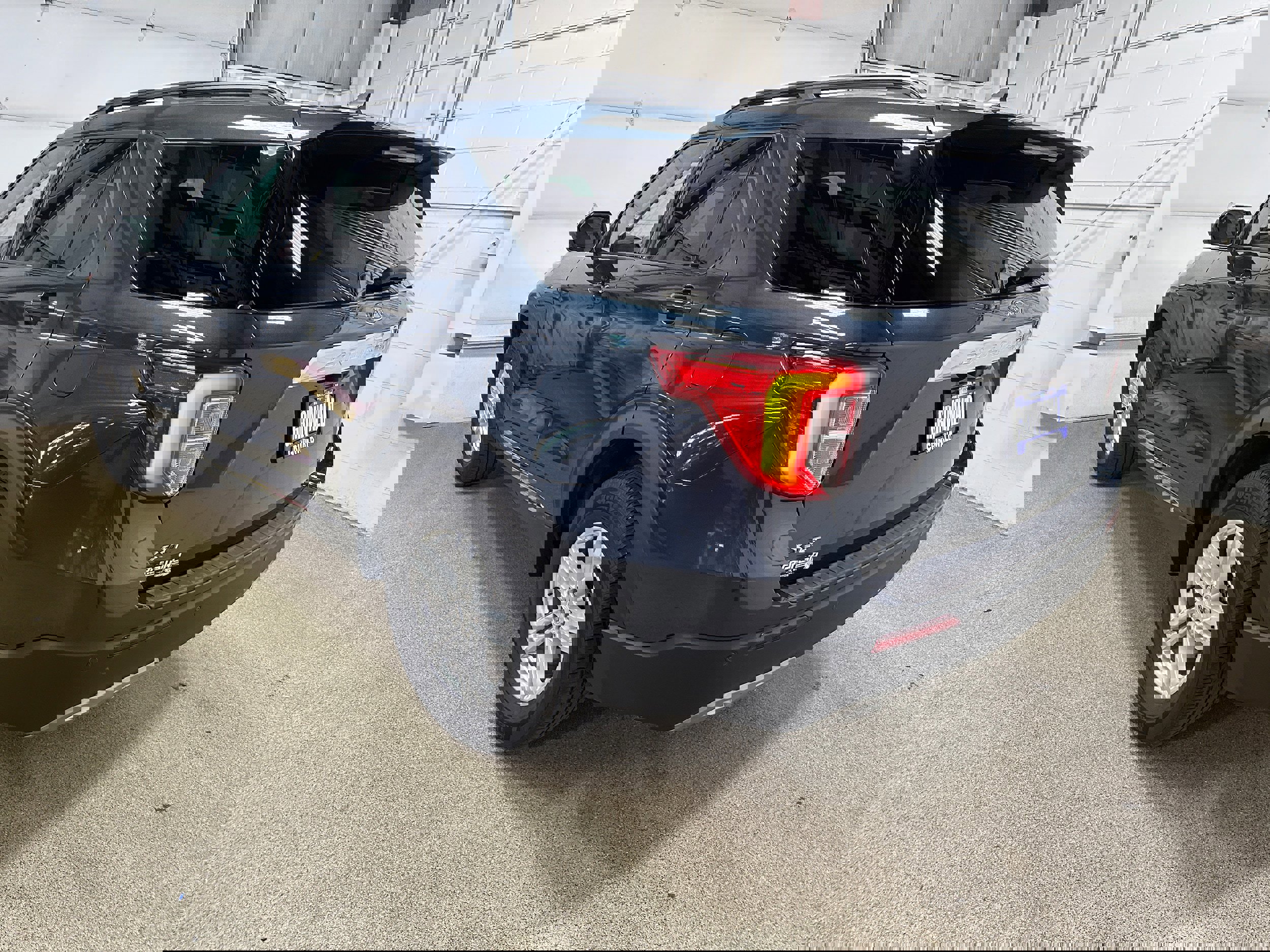 Certified 2023 Ford Explorer XLT w/ Equipment Group 202A image 5