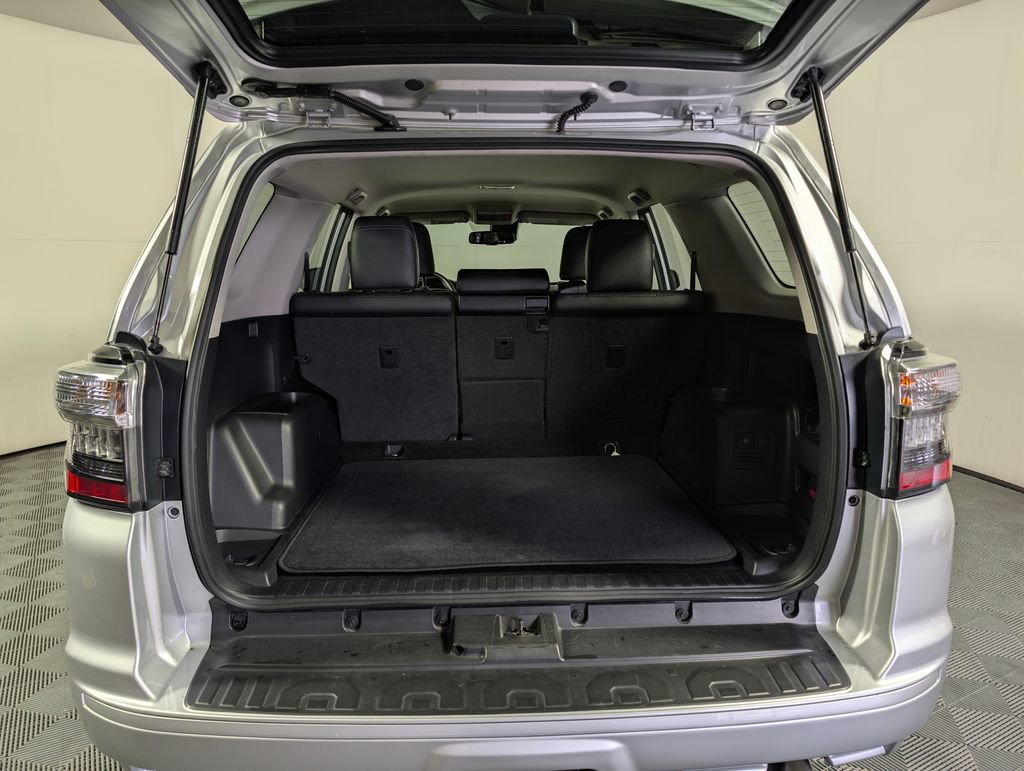 Used 2023 Toyota 4Runner TRD Sport AWD/4WD image 6