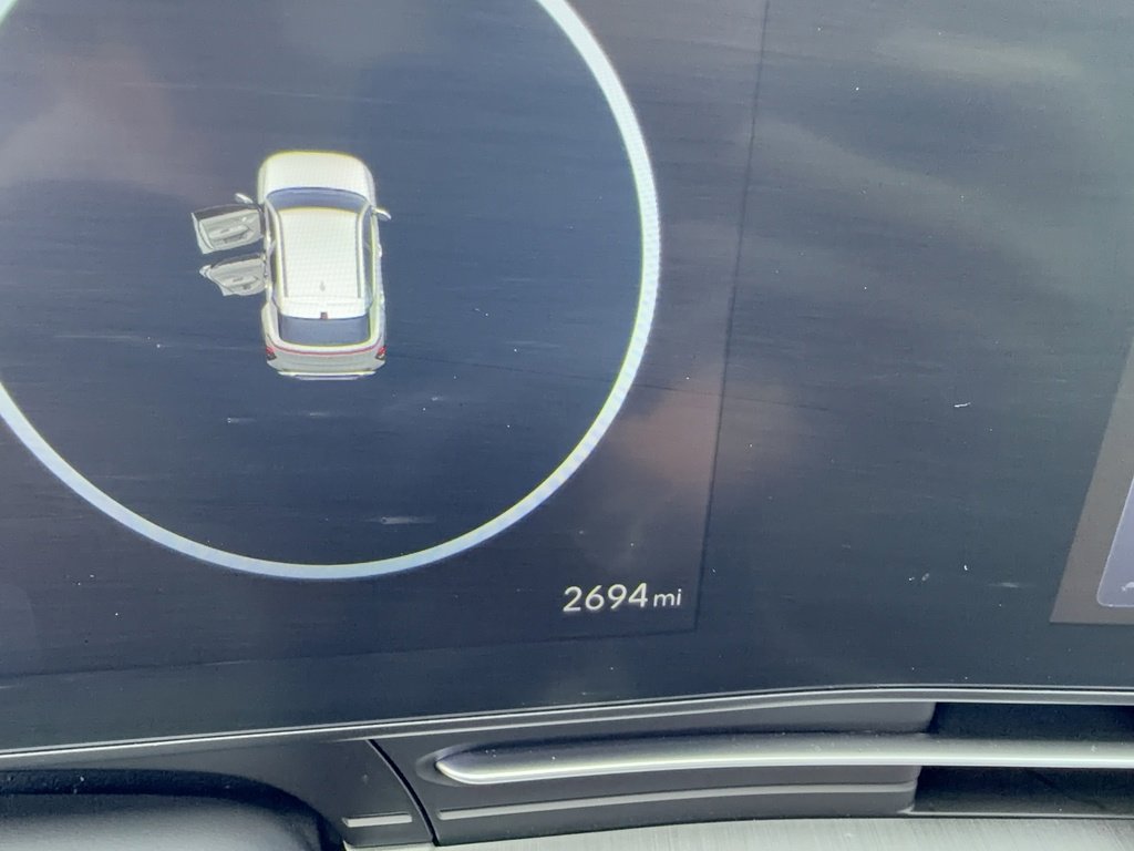 Used 2025 Hyundai Kona Limited image 16