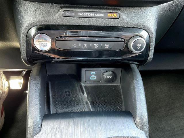 Certified 2023 Ford Escape ST-Line Select w/ Tech Pack #2 AWD/4WD image 17