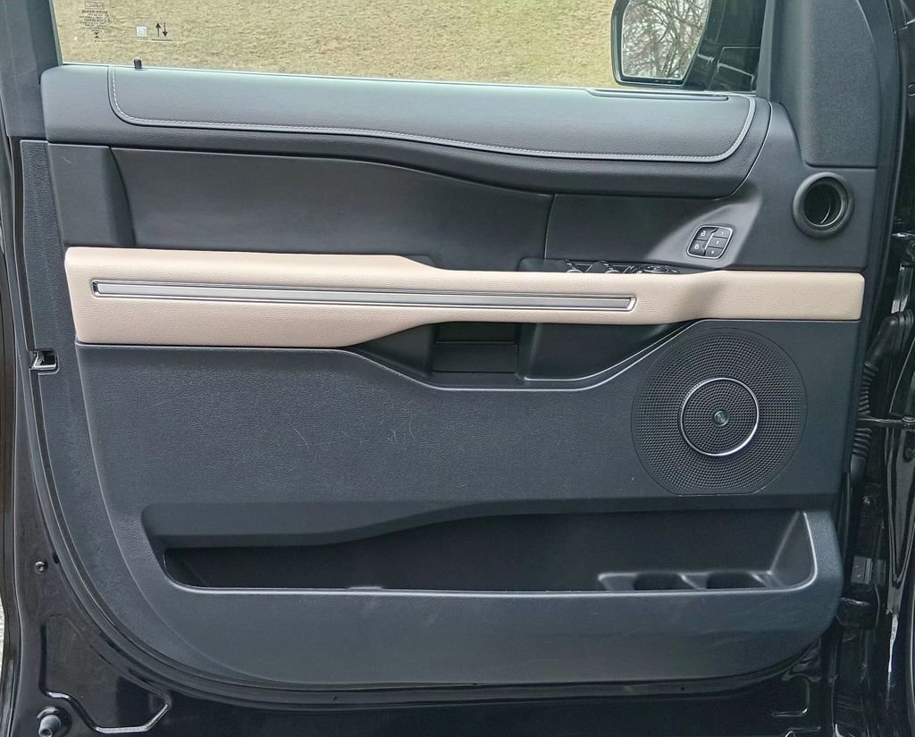Certified 2024 Ford Expedition Max Limited image 19