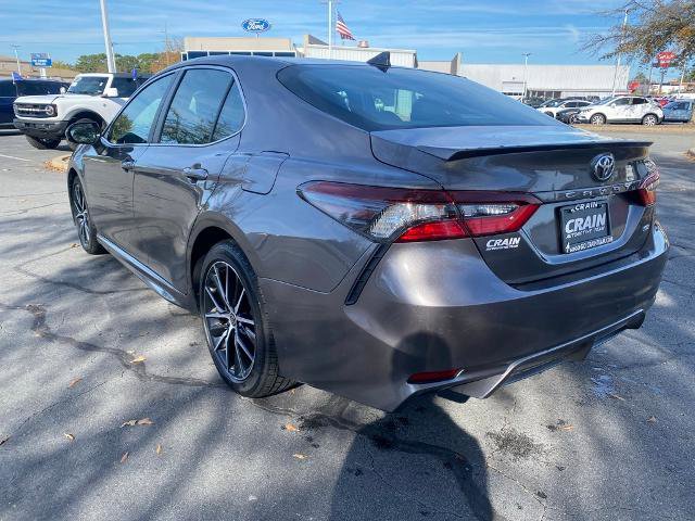 Used 2021 Toyota Camry SE image 5