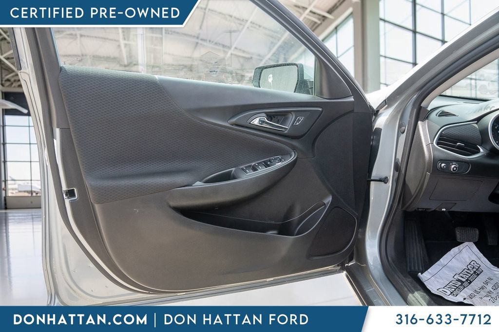 Used 2024 Chevrolet Malibu LT FWD image 17