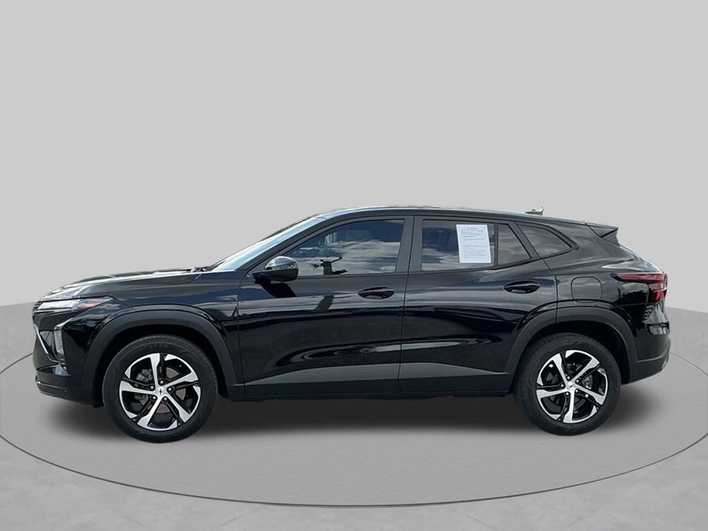 Used 2024 Chevrolet Trax RS FWD image 4
