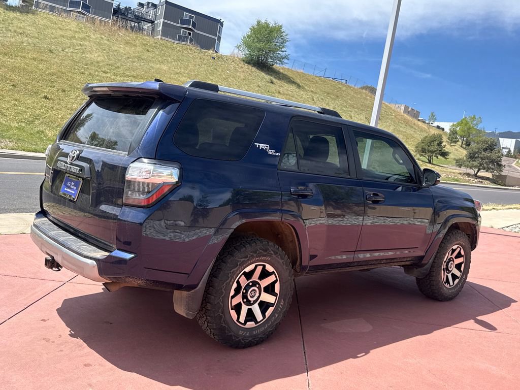 Used 2018 Toyota 4Runner TRD Off-Road Premium AWD/4WD image 8