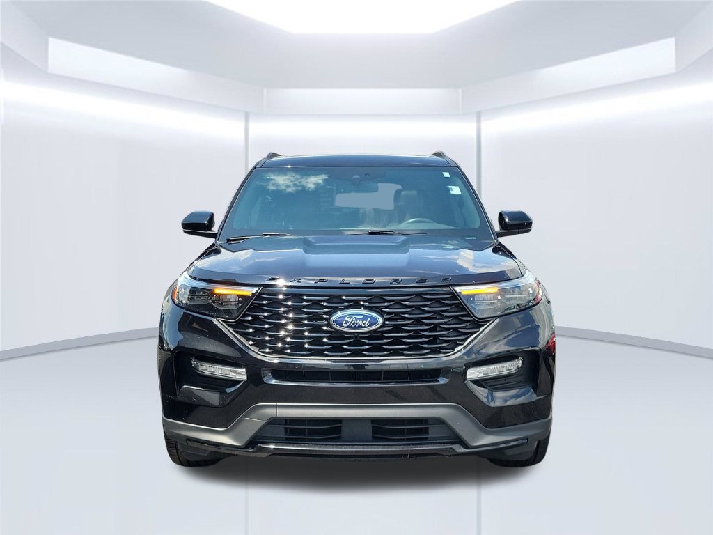 Certified 2024 Ford Explorer ST-Line w/ Class IV Trailer Tow Package AWD/4WD image 2
